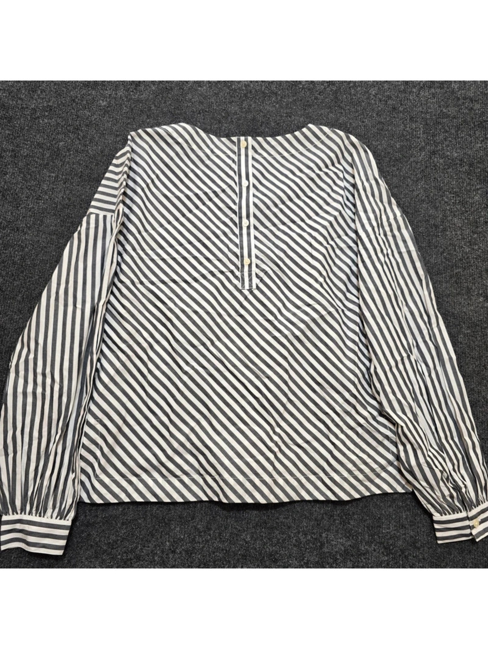 GAP Top Womens Small NWT Striped Cotton Volume Long Sleeve Popover Blouse Gray - Picture 5 of 7